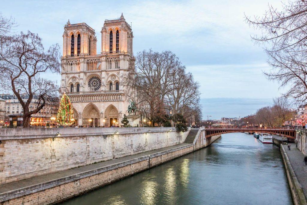 sightseeing paris