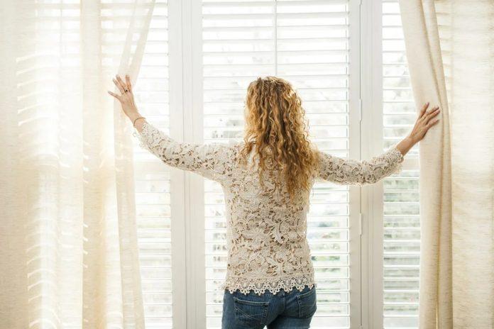 What Should I Consider When Choosing Curtains Installation Dubai