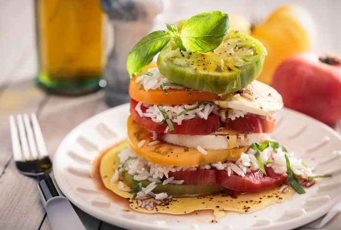 Taste the Sunshine: Mediterranean Food Inspired by Summerlin’s Vibrancy?