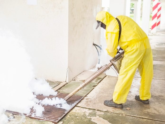 commercial gutter cleaning