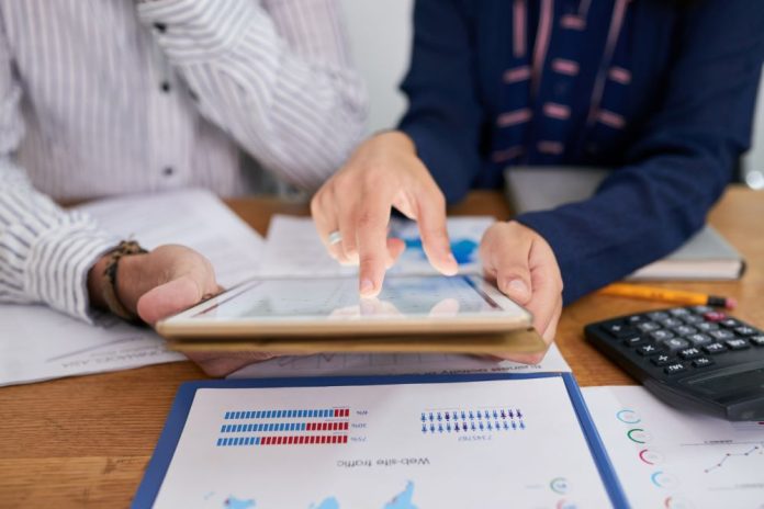 Customer Lifetime Value Calculator: How to Know Exactly What Each Customer Is Worth